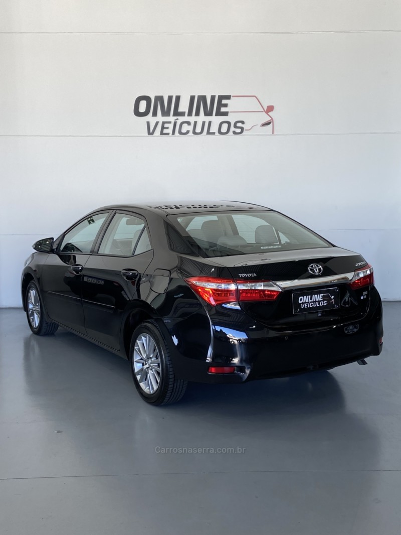COROLLA 2.0 XEI 16V FLEX 4P AUTOMÁTICO - 2017 - FARROUPILHA