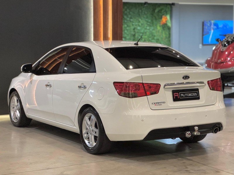 CERATO 1.6 EX3 SEDAN 16V GASOLINA 4P AUTOMÁTICO - 2013 - NOVO HAMBURGO