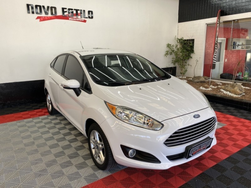 FIESTA 1.6 SEL SEDAN 16V FLEX 4P MANUAL  - 2017 - CAXIAS DO SUL