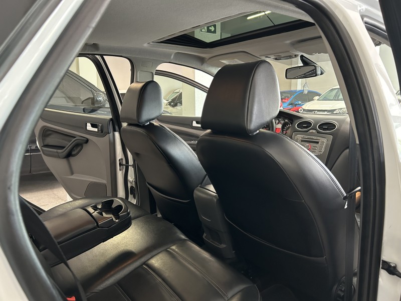 FOCUS 2.0 TITANIUM HATCH 16V FLEX 4P MANUAL - 2013 - CAXIAS DO SUL