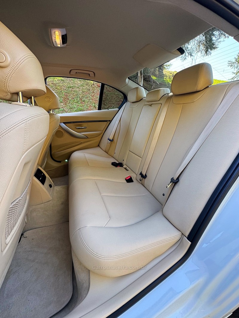 320I 2.0 SPORT 16V TURBO ACTIVE FLEX 4P AUTOMÁTICO - 2018 - PASSO FUNDO