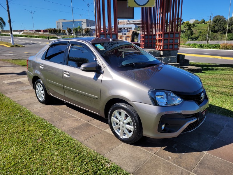 ETIOS 1.5 X PLUS SEDAN 16V FLEX 4P AUTOMÁTICO - 2019 - CARLOS BARBOSA
