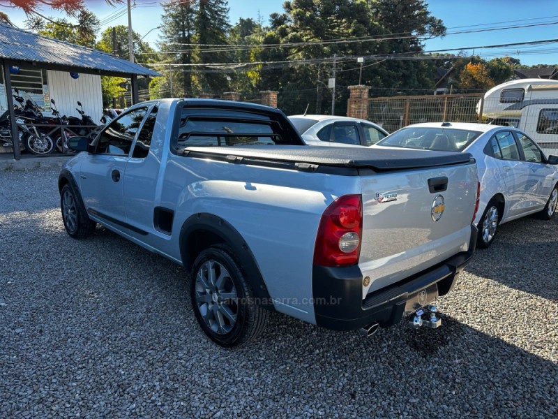 MONTANA 1.4 MPFI CONQUEST CS 8V FLEX 2P MANUAL - 2009 - CANELA