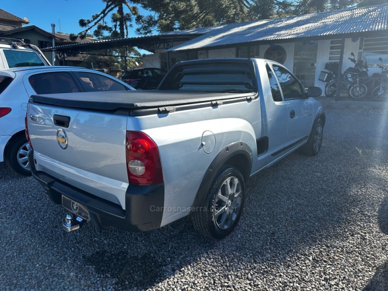MONTANA 1.4 MPFI CONQUEST CS 8V FLEX 2P MANUAL - 2009 - CANELA