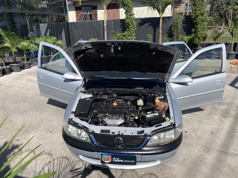 VECTRA 2.2 MPFI CD 16V GASOLINA 4P MANUAL - 1999 - CAXIAS DO SUL