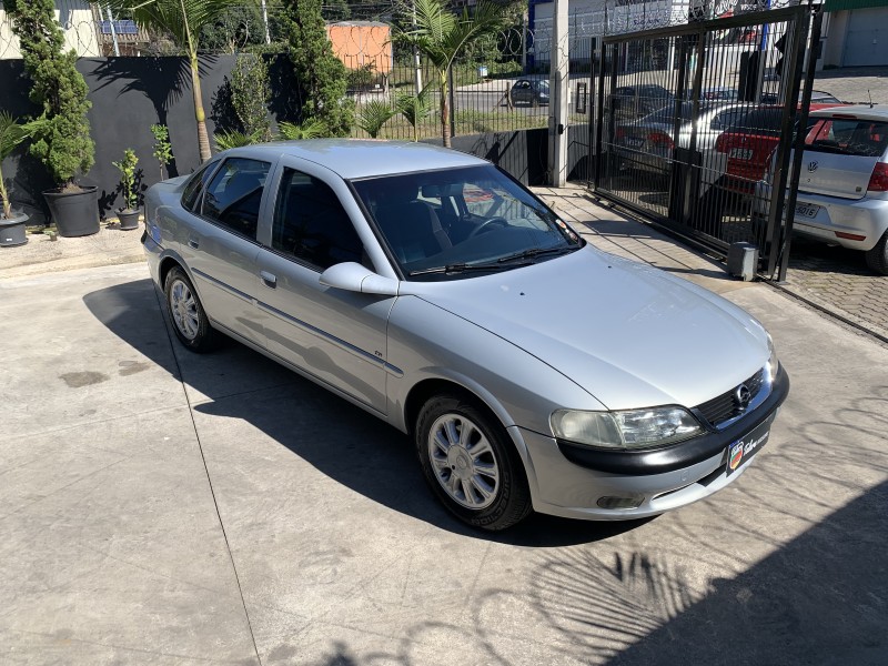 VECTRA 2.2 MPFI CD 16V GASOLINA 4P MANUAL - 1999 - CAXIAS DO SUL