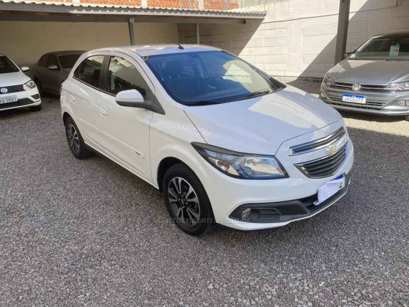 ONIX 1.4 MPFI LTZ 8V FLEX 4P MANUAL - 2014 - CAXIAS DO SUL