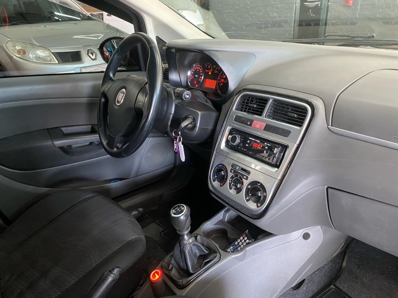 PUNTO 1.4 ATTRACTIVE 8V FLEX 4P MANUAL - 2011 - CAXIAS DO SUL