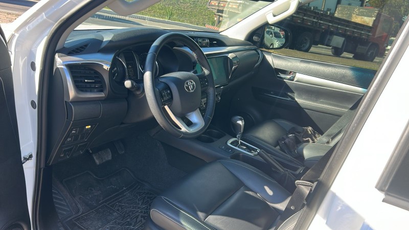 HILUX 2.8 SRV 4X4 CD 16V DIESEL 4P AUTOMÁTICO - 2024 - FARROUPILHA