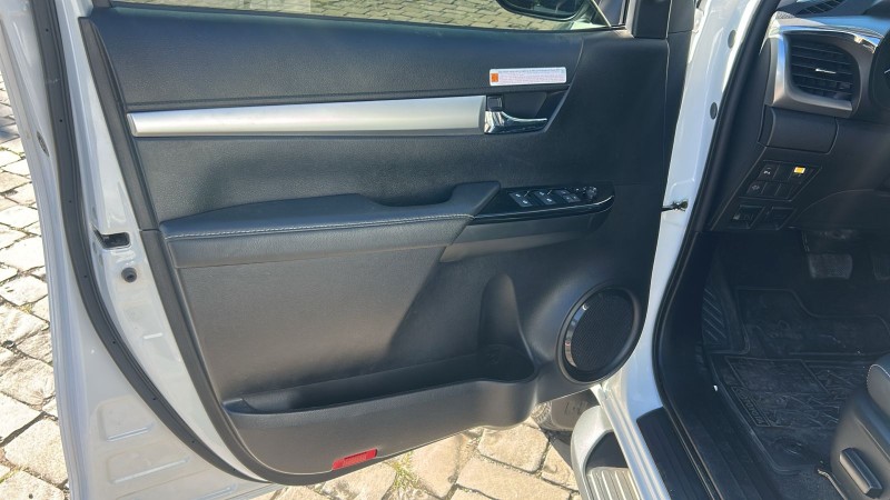 HILUX 2.8 SRV 4X4 CD 16V DIESEL 4P AUTOMÁTICO - 2024 - FARROUPILHA