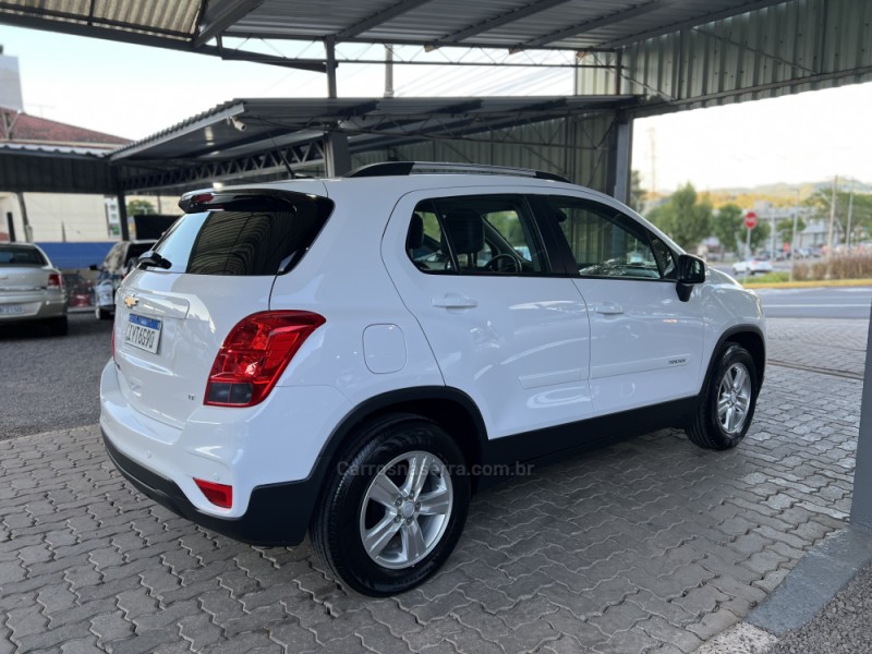 TRACKER 1.4 16V TURBO FLEX LT AUTOMÁTICO - 2018 - BOM PRINCíPIO