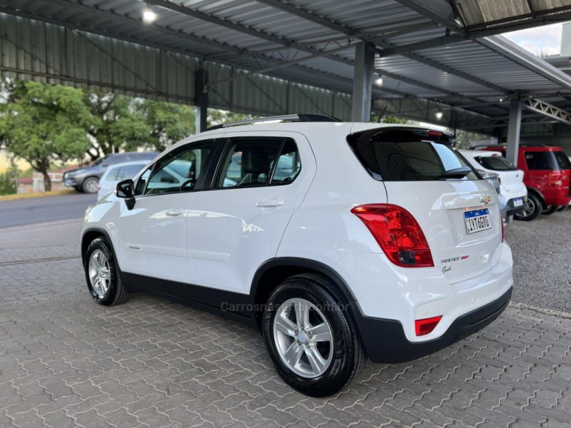 TRACKER 1.4 16V TURBO FLEX LT AUTOMÁTICO - 2018 - BOM PRINCíPIO