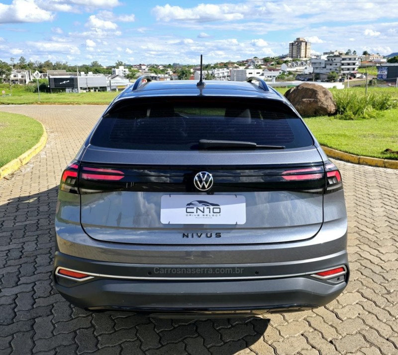 NIVUS 1.0 200 TSI HIGHLINE LAUNCHING EDITION TOTAL FLEX 4P AUTOMÁTICO - 2022 - LAJEADO