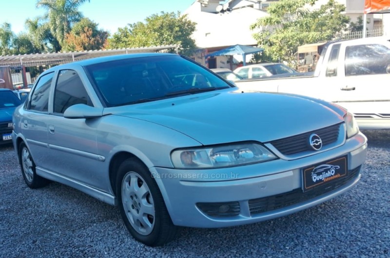 VECTRA 2.2 MPFI CD 16V GASOLINA 4P MANUAL - 2003 - CAXIAS DO SUL