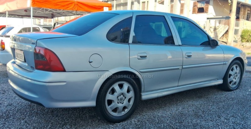 VECTRA 2.2 MPFI CD 16V GASOLINA 4P MANUAL - 2003 - CAXIAS DO SUL