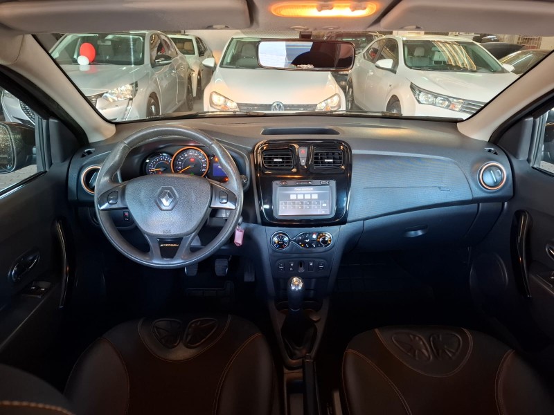 SANDERO 1.6 STEPWAY 16V DYNAMIQUE FLEX 4P MANUAL - 2015 - CAXIAS DO SUL