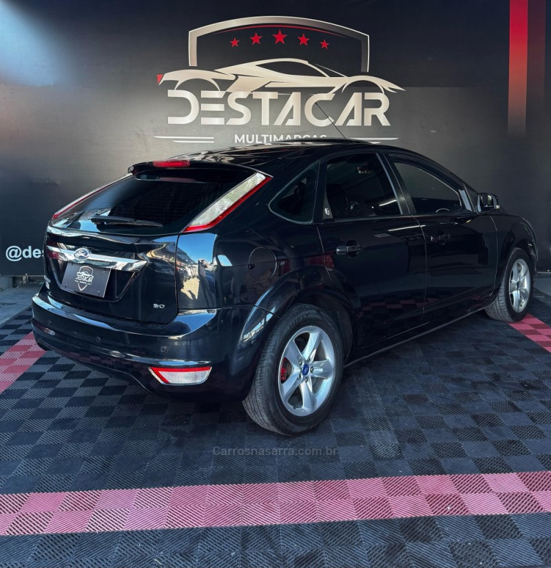 FOCUS 2.0 GHIA 16V GASOLINA 4P MANUAL - 2009 - CAXIAS DO SUL