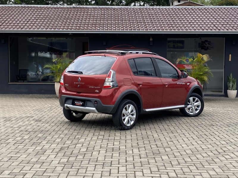 SANDERO 1.6 STEPWAY 16V FLEX 4P AUTOMÁTICO - 2014 - PAROBé