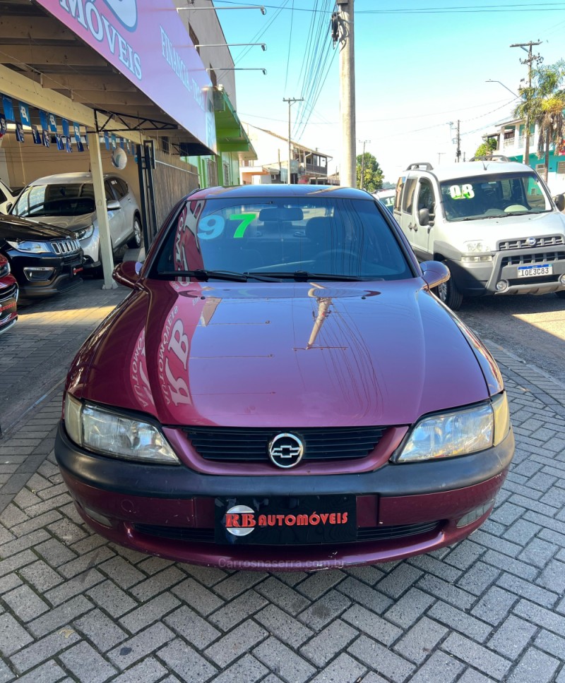 VECTRA 2.0 MPFI GLS 8V GASOLINA 4P MANUAL - 1997 - PAROBé