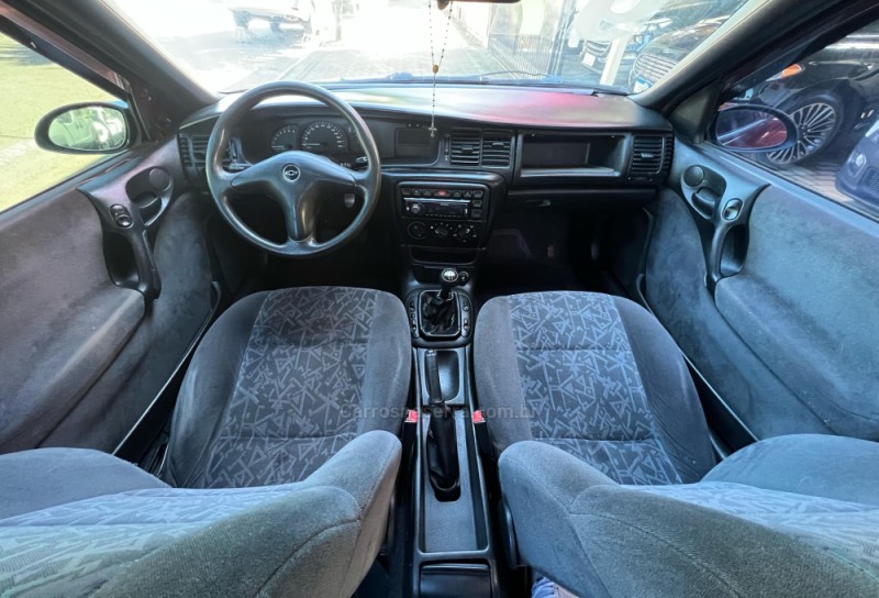 VECTRA 2.0 MPFI GLS 8V GASOLINA 4P MANUAL - 1997 - PAROBé