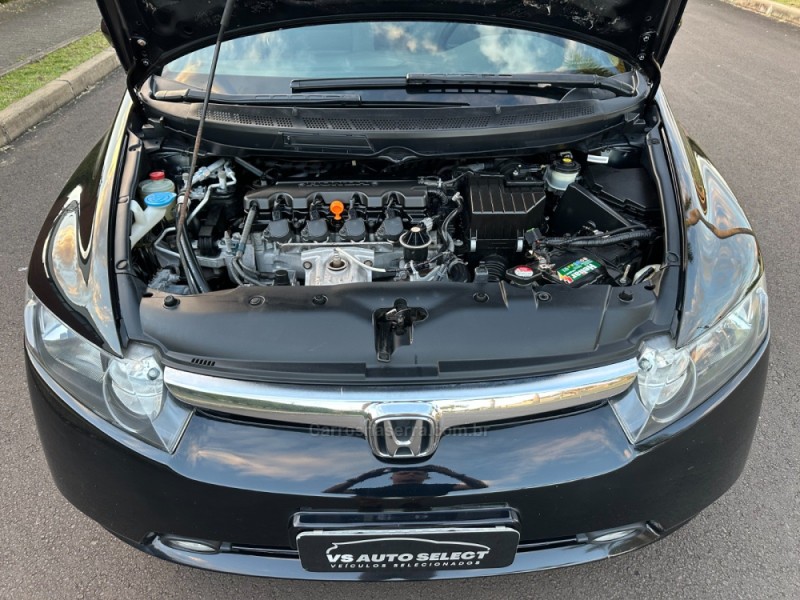 CIVIC 1.8 LX 16V GASOLINA 4P AUTOMÁTICO - 2007 - SãO LEOPOLDO
