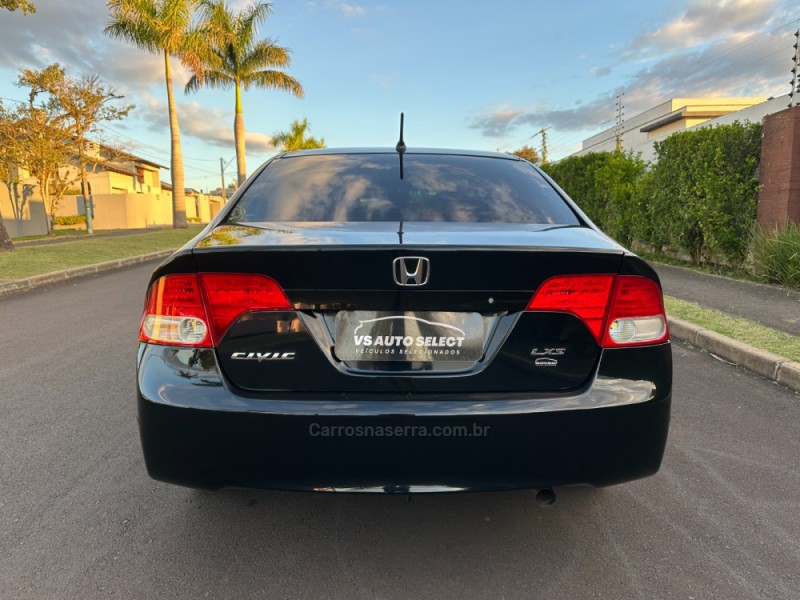 CIVIC 1.8 LX 16V GASOLINA 4P AUTOMÁTICO - 2007 - SãO LEOPOLDO