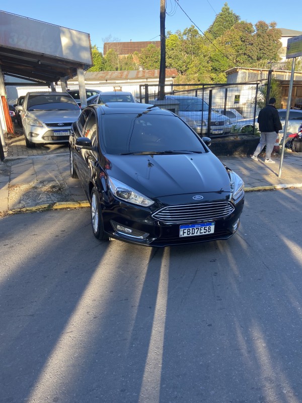 focus 2.0 titanium plus sedan 16v flex 4p automatico 2018 farroupilha