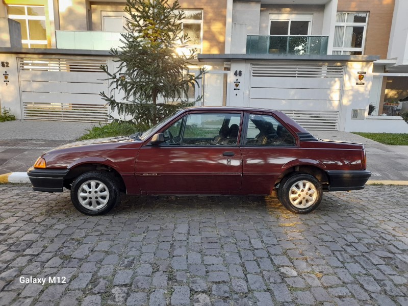 MONZA 1.8 EFI 650 8V GASOLINA 4P MANUAL - 1993 - FARROUPILHA