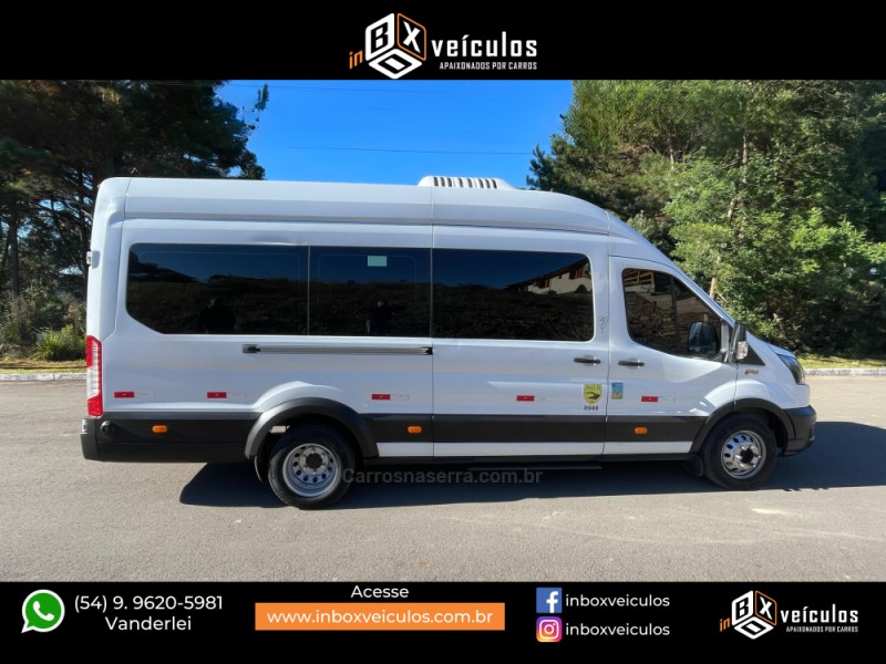 TRANSIT 2.0 460 B PASSAGEIRO TURBO DIESEL 3P AUTOMÁTICO - 2022 - GRAMADO