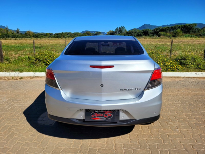 PRISMA 1.4 MPFI LTZ 8V FLEX 4P MANUAL - 2015 - CANDELáRIA