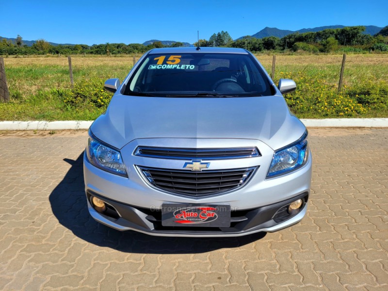 PRISMA 1.4 MPFI LTZ 8V FLEX 4P MANUAL - 2015 - CANDELáRIA
