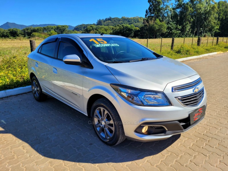 PRISMA 1.4 MPFI LTZ 8V FLEX 4P MANUAL - 2015 - CANDELáRIA