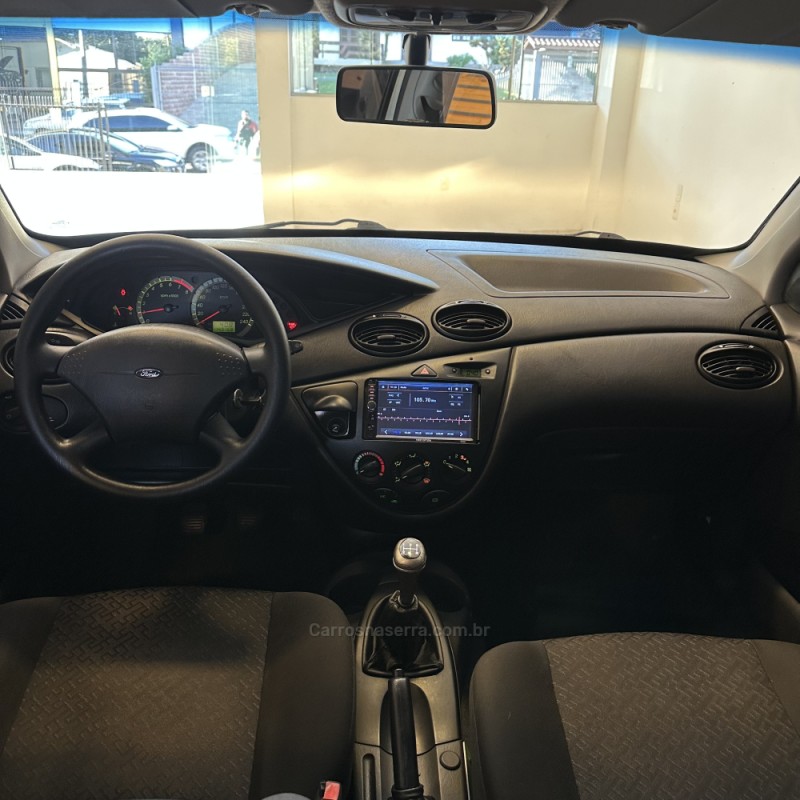 FOCUS 1.6 GLX 8V FLEX 4P MANUAL - 2008 - FARROUPILHA