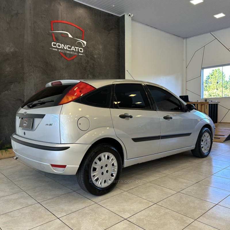 FOCUS 1.6 GLX 8V FLEX 4P MANUAL - 2008 - FARROUPILHA