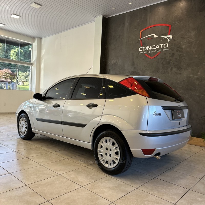 FOCUS 1.6 GLX 8V FLEX 4P MANUAL - 2008 - FARROUPILHA