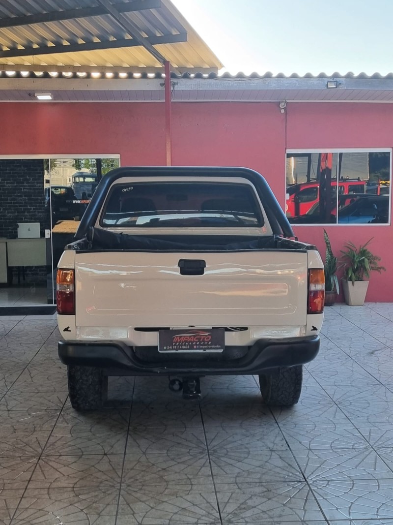 HILUX 3.0 4X4 8V DIESEL 4P MANUAL - 2004 - CAXIAS DO SUL