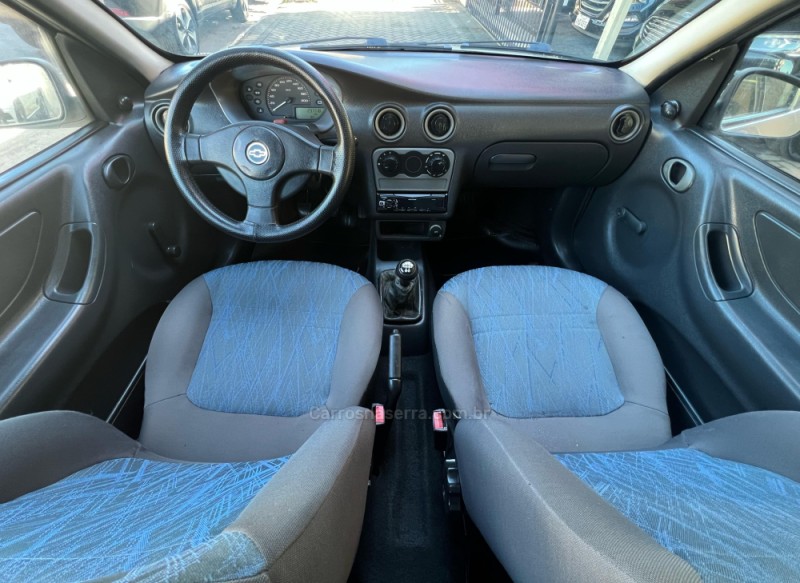 CELTA 1.0 MPFI LIFE 8V GASOLINA 2P MANUAL - 2005 - PAROBé