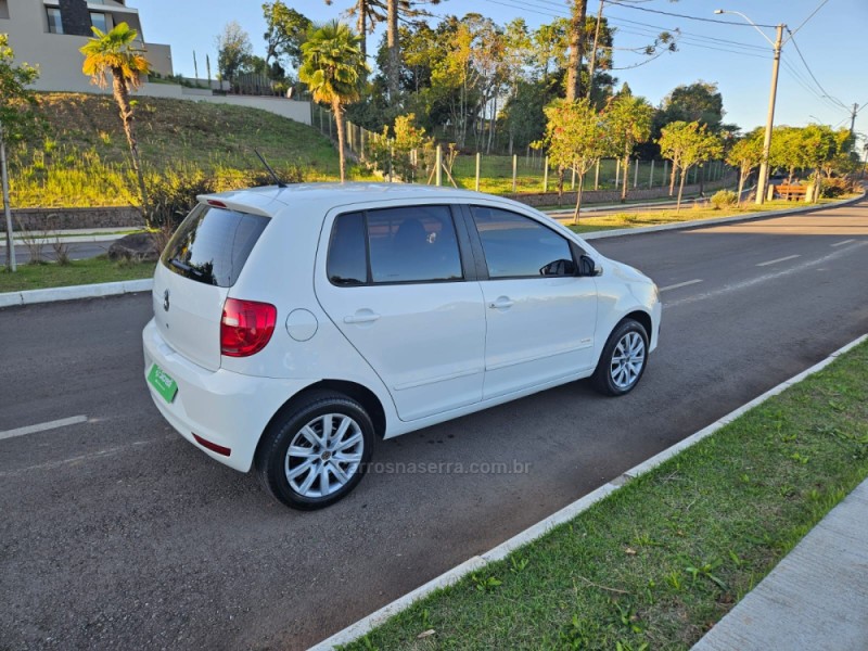 FOX 1.0 MI TREND 8V FLEX 4P MANUAL - 2013 - VERANóPOLIS