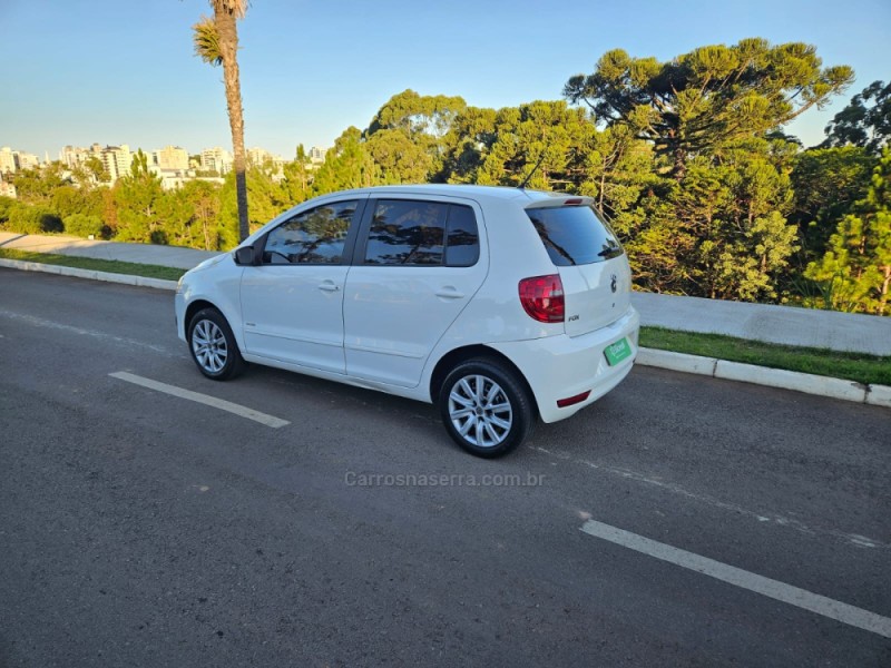 FOX 1.0 MI TREND 8V FLEX 4P MANUAL - 2013 - VERANóPOLIS