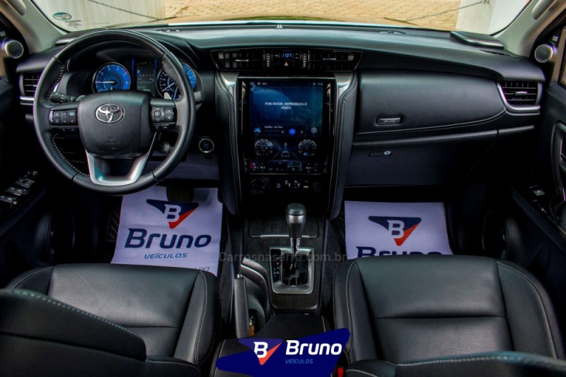 HILUX SW4 2.8 SRX 4X4 7 LUGARES 16V TURBO INTERCOOLER DIESEL 4P AUTOMÁTICO - 2021 - PALMEIRA DAS MISSõES