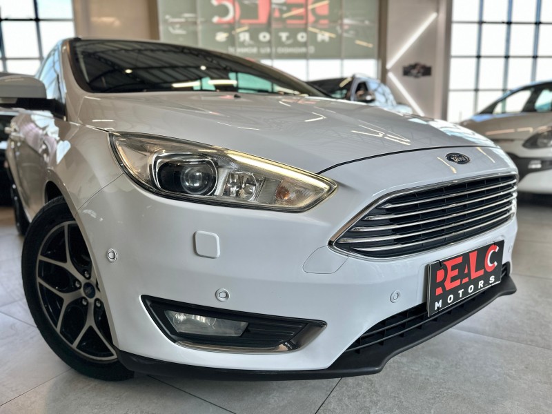 FOCUS 2.0 TITANIUM PLUS HATCH 16V FLEX 4P AUTO - 2016 - CAXIAS DO SUL