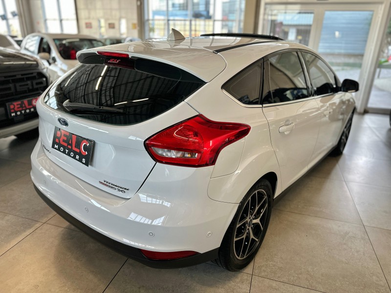 FOCUS 2.0 TITANIUM PLUS HATCH 16V FLEX 4P AUTO - 2016 - CAXIAS DO SUL