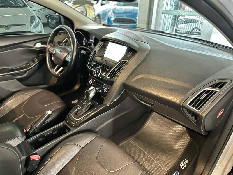 FOCUS 2.0 TITANIUM PLUS HATCH 16V FLEX 4P AUTO - 2016 - CAXIAS DO SUL