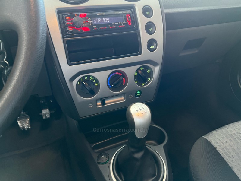 FIESTA 1.6 MPI SEDAN 8V FLEX 4P MANUAL - 2014 - CAXIAS DO SUL