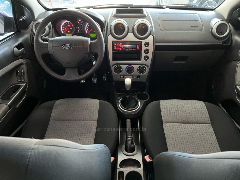 FIESTA 1.6 MPI SEDAN 8V FLEX 4P MANUAL - 2014 - CAXIAS DO SUL