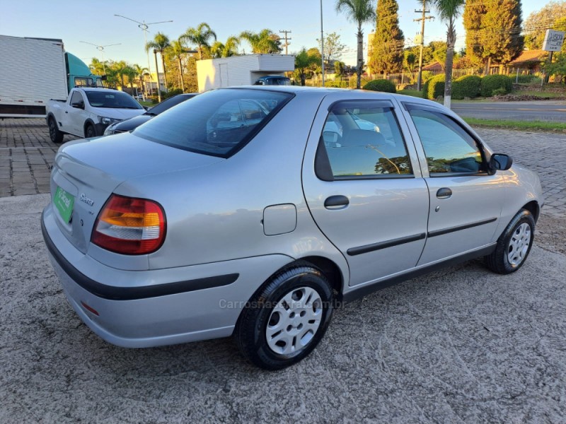 SIENA 1.0 MPI ELX 8V GASOLINA 4P MANUAL - 2004 - VERANóPOLIS