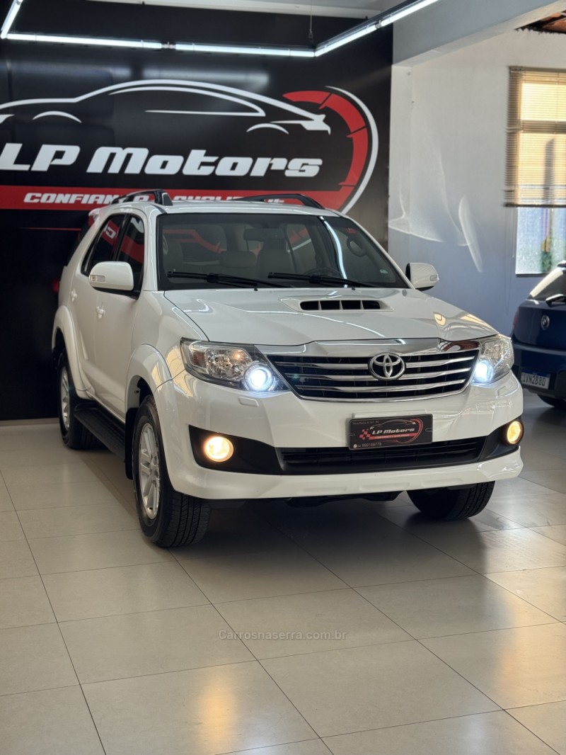 HILUX SW4 3.0 SRV 4X4 CD 16V TURBO INTERCOOLER DIESEL 4P AUTOMÁTICO - 2014 - FARROUPILHA