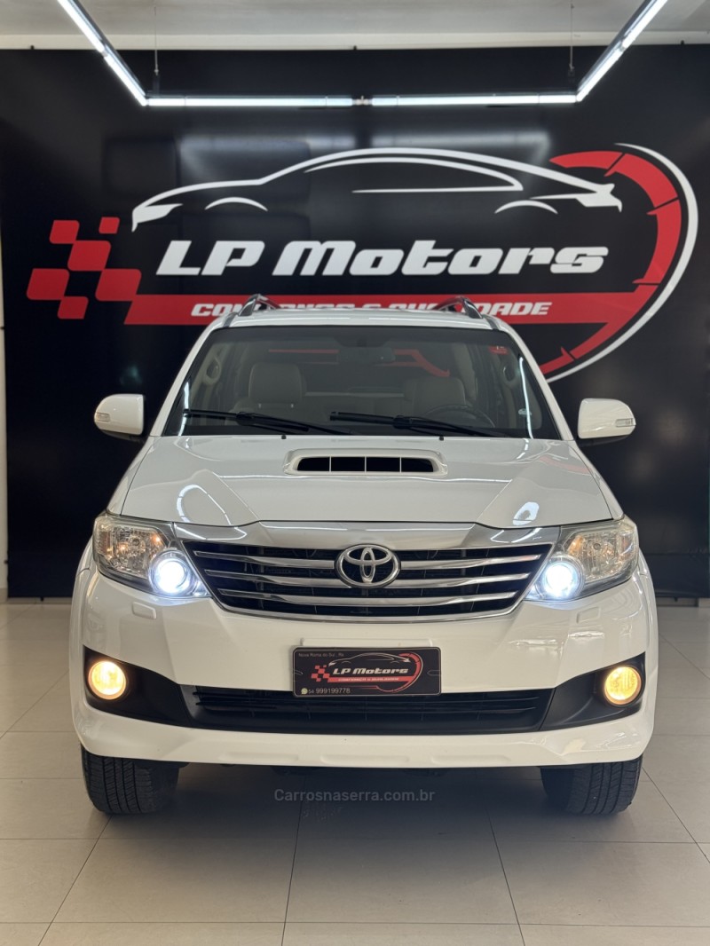 HILUX SW4 3.0 SRV 4X4 CD 16V TURBO INTERCOOLER DIESEL 4P AUTOMÁTICO - 2014 - FARROUPILHA