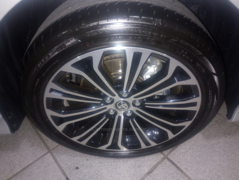 COROLLA 1.8 ALTIS PREMIUM 16V HÍBRIDO 4P AUTOMÁTICO - 2022 - CAXIAS DO SUL