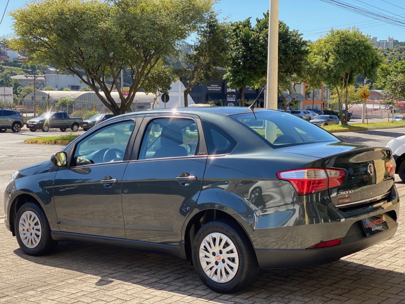 GRAND SIENA 1.4 MPI ATTRACTIVE 8V FLEX 4P MANUAL - 2013 - CAXIAS DO SUL